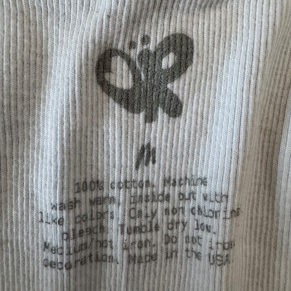 Sour Tour white crop tee - Picture 2 of 3